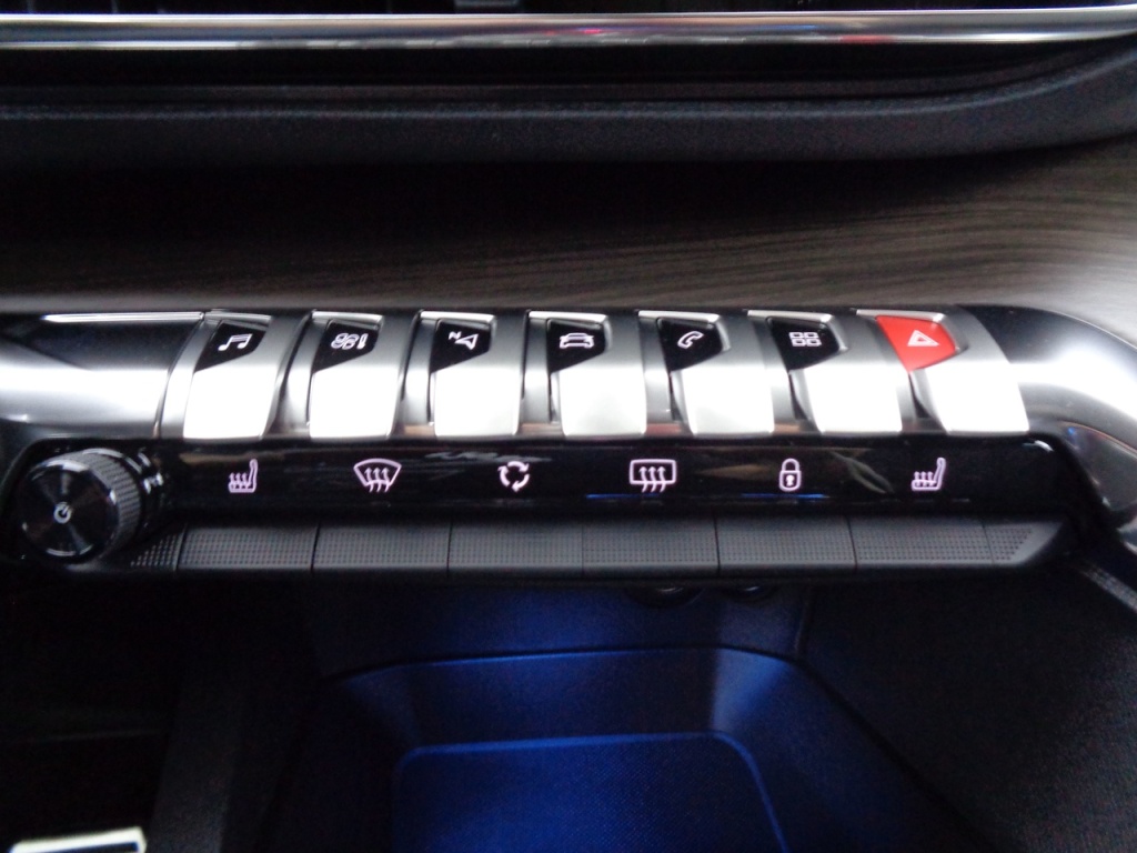 PEUGEOT 3008 1.2 PURETECH 130CH EAT8 GT PACK - ref: 2-675350 - Photo 6