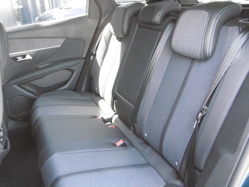 PEUGEOT 3008 1.2 PURETECH 130CH ALLURE PACK - ref: 2-677824 - Photo 8