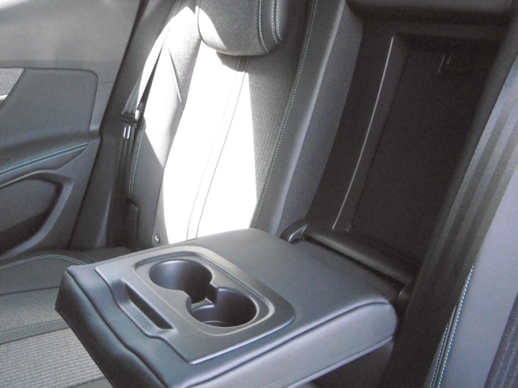 PEUGEOT 3008 1.2 PURETECH 130CH ALLURE PACK - ref: 2-677824 - Photo 9
