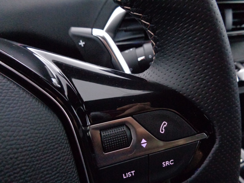 PEUGEOT 3008 1.2 PURETECH 130CH EAT8 GT - ref: 2-678817 - Photo 11