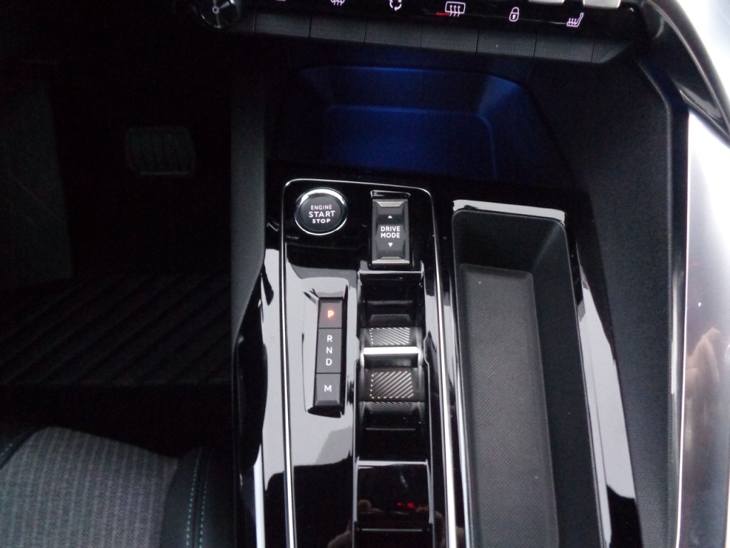 PEUGEOT 3008 1.5 BLUEHDI 130CH EAT8 ALLURE PACK - ref: 2-680099 - Photo 13