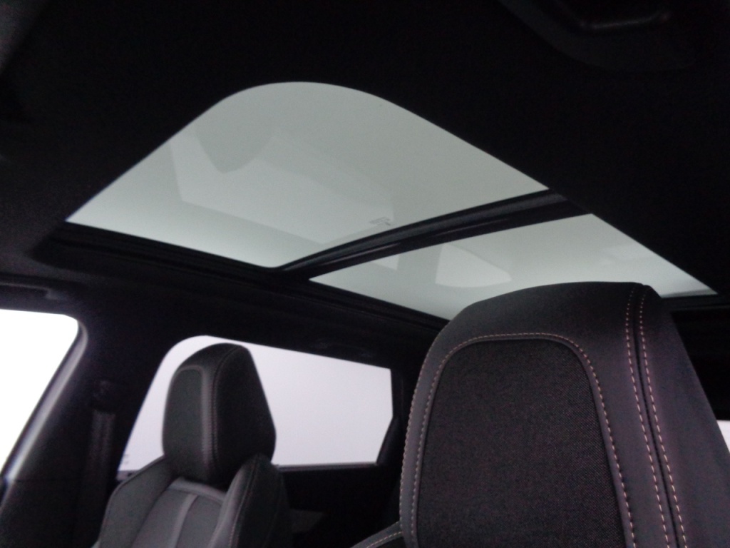 PEUGEOT 5008 1.2 PURETECH 130CH GT - ref: 2-680112 - Photo 6