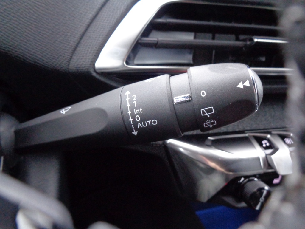 PEUGEOT 3008 1.2 PURETECH 130CH ALLURE PACK - ref: 2-680115 - Photo 14