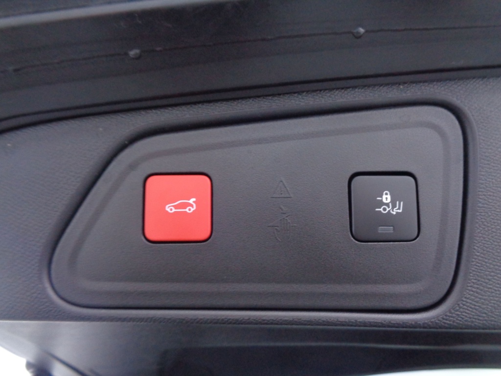 PEUGEOT 3008 1.2 PURETECH 130CH ALLURE PACK - ref: 2-680155 - Photo 10