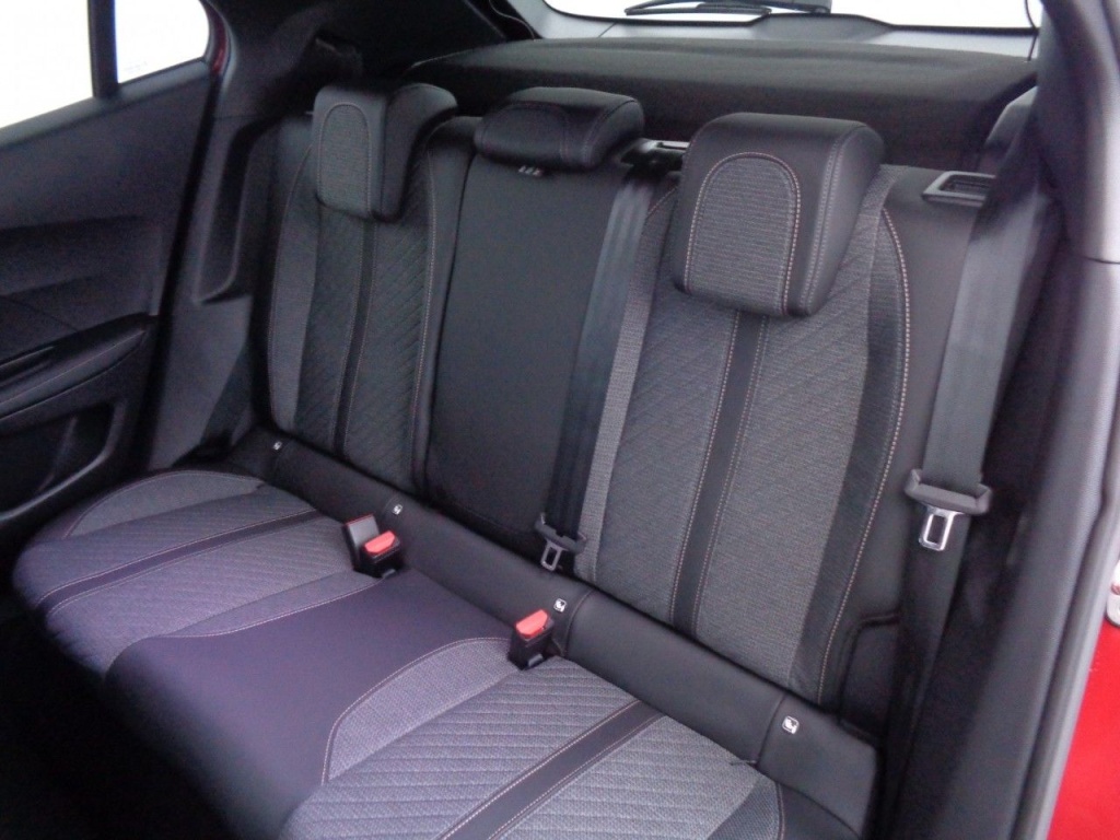 PEUGEOT 2008 1.2 PURETECH 100CH S&S ALLURE NM - ref: 2-687520 - Photo 19