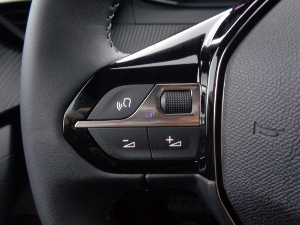 PEUGEOT 2008 1.2 PURETECH 100CH S&S ALLURE NM - ref: 2-687520 - Photo 5