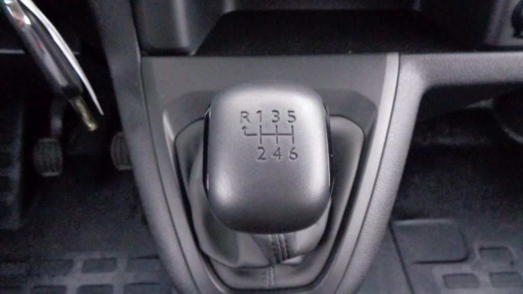PEUGEOT EXPERT CABINE APPROFONDIE STANDARD 2.0 BLUEHDI 140 CONFORT + - ref: 2-693814 - Photo 5