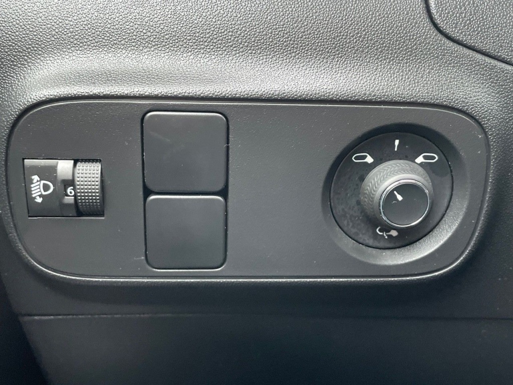 CITROEN C3 1.2 PURETECH 110CH EAT6 SHINE - ref: 2-732393 - Photo 16