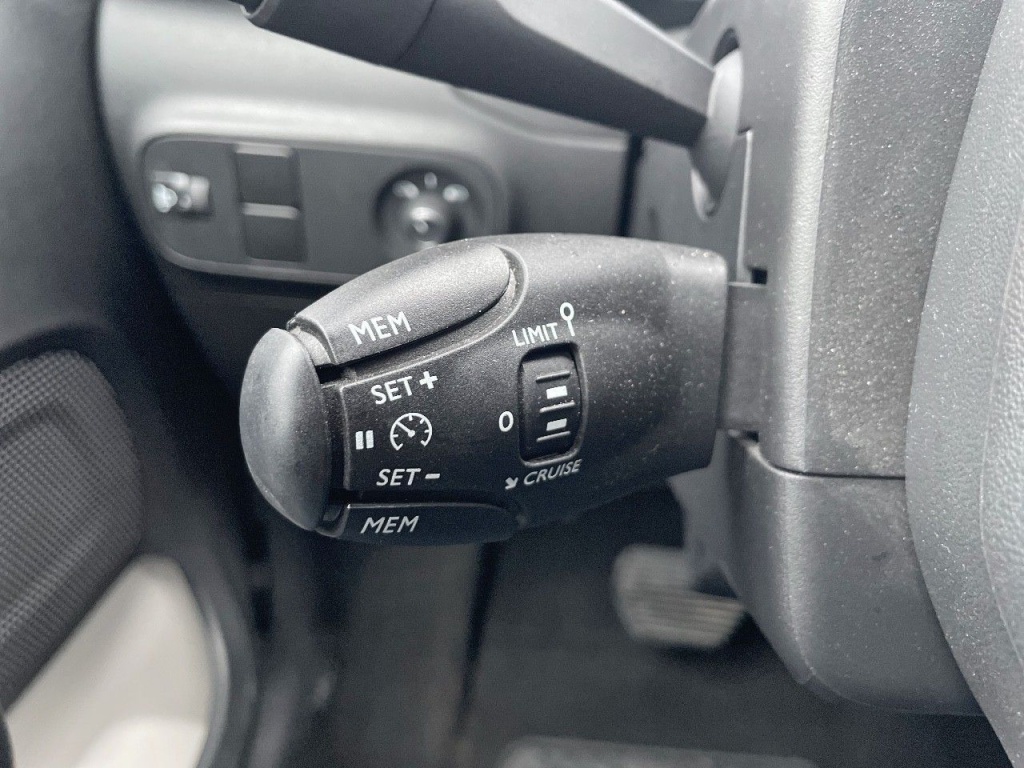 CITROEN C3 1.2 PURETECH 110CH EAT6 SHINE - ref: 2-734471 - Photo 13