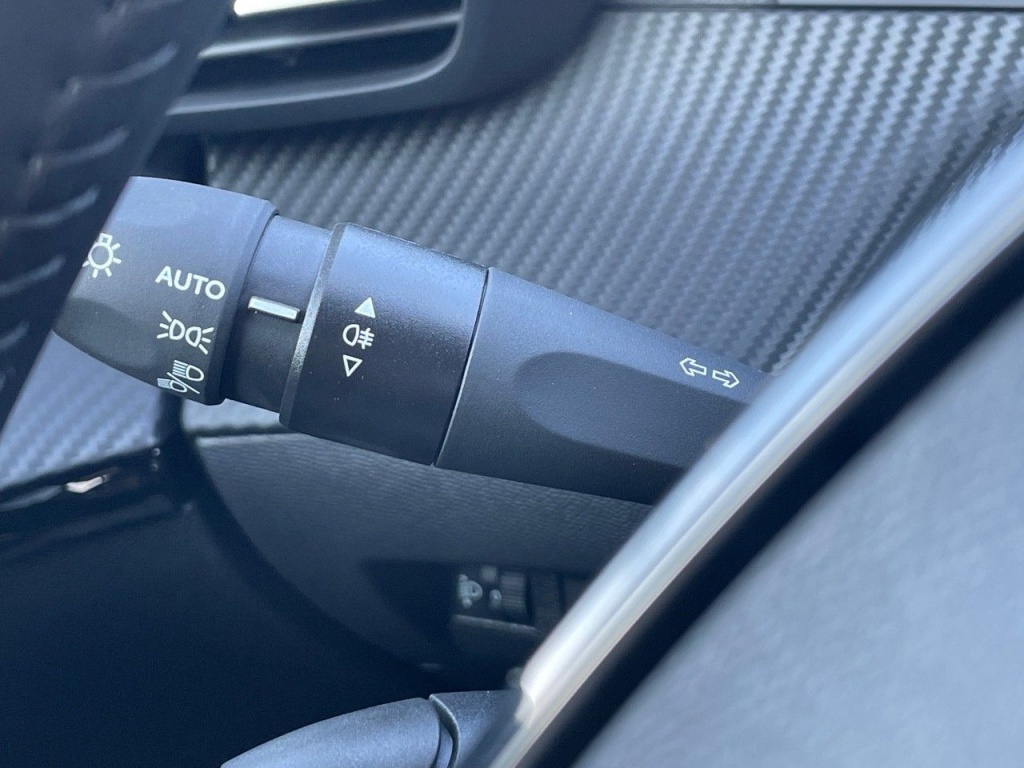 PEUGEOT 208 1.2 PURETECH 100CH ALLURE - ref: 2-746149 - Photo 10