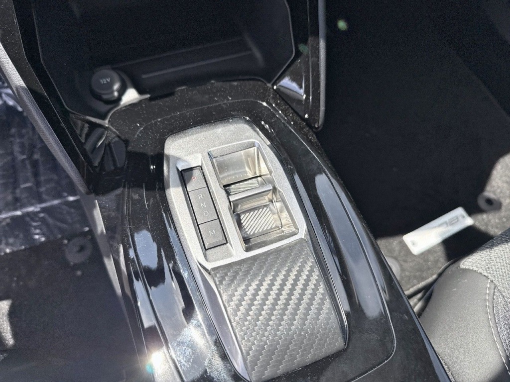 PEUGEOT 2008 HYBRID 136 E-DCS6 ALLURE - ref: 2-755755 - Photo 6