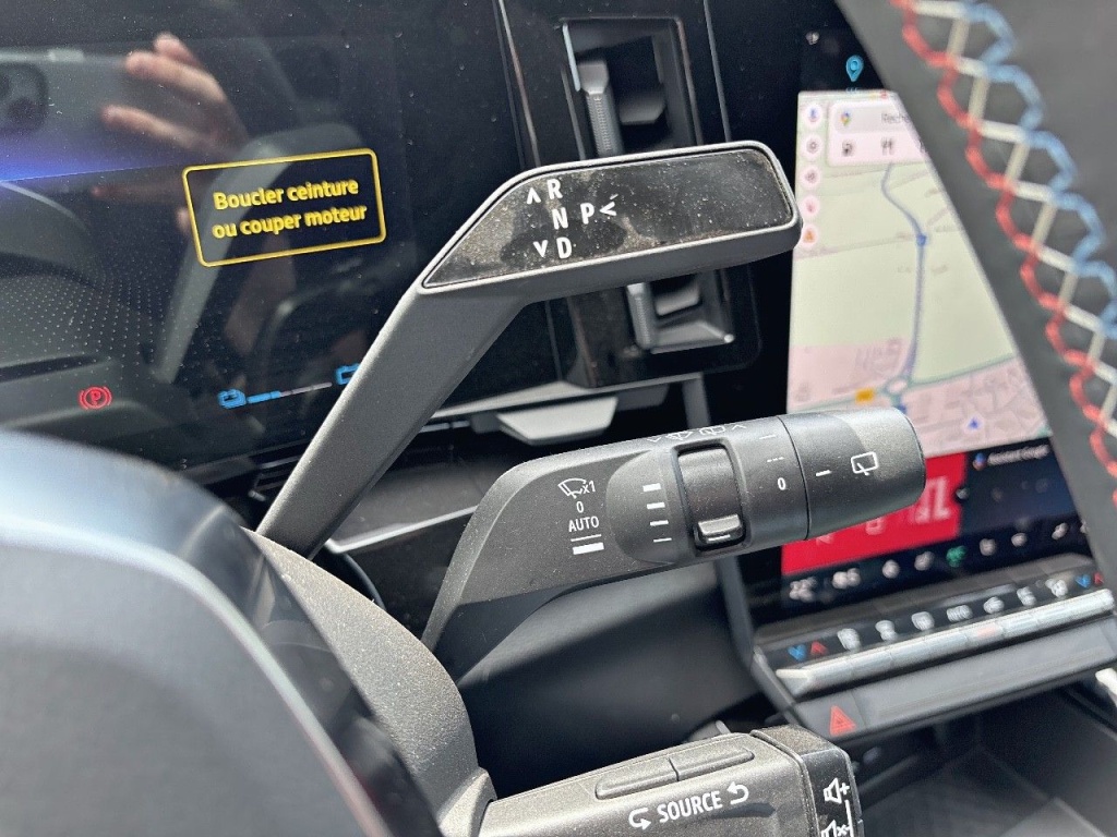 RENAULT Austral 1.2E-TECH F.HYBRID 200ICONIC ESPRIT A - ref: 2-763567 - Photo 11