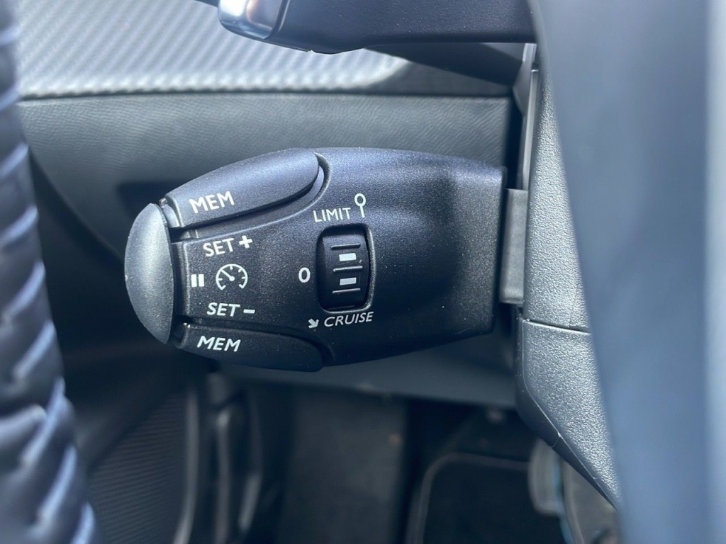 PEUGEOT 2008 HYBRID 136CH E-DCS6 ALLURE - ref: 2-764934 - Photo 15