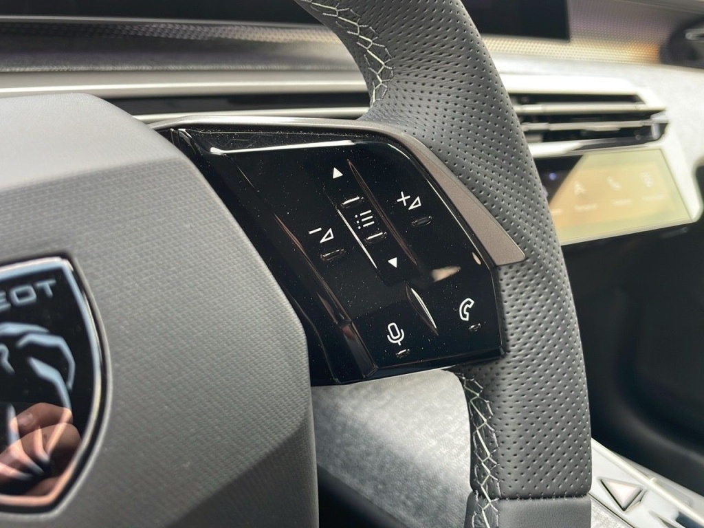 PEUGEOT 5008 HYBRID 136CH E-DCS6 GT - ref: 2-764949 - Photo 15