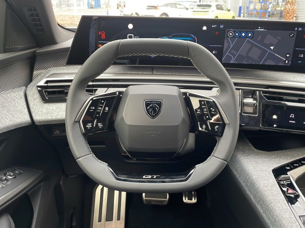 PEUGEOT 5008 HYBRID 136CH E-DCS6 GT - ref: 2-764949 - Photo 5