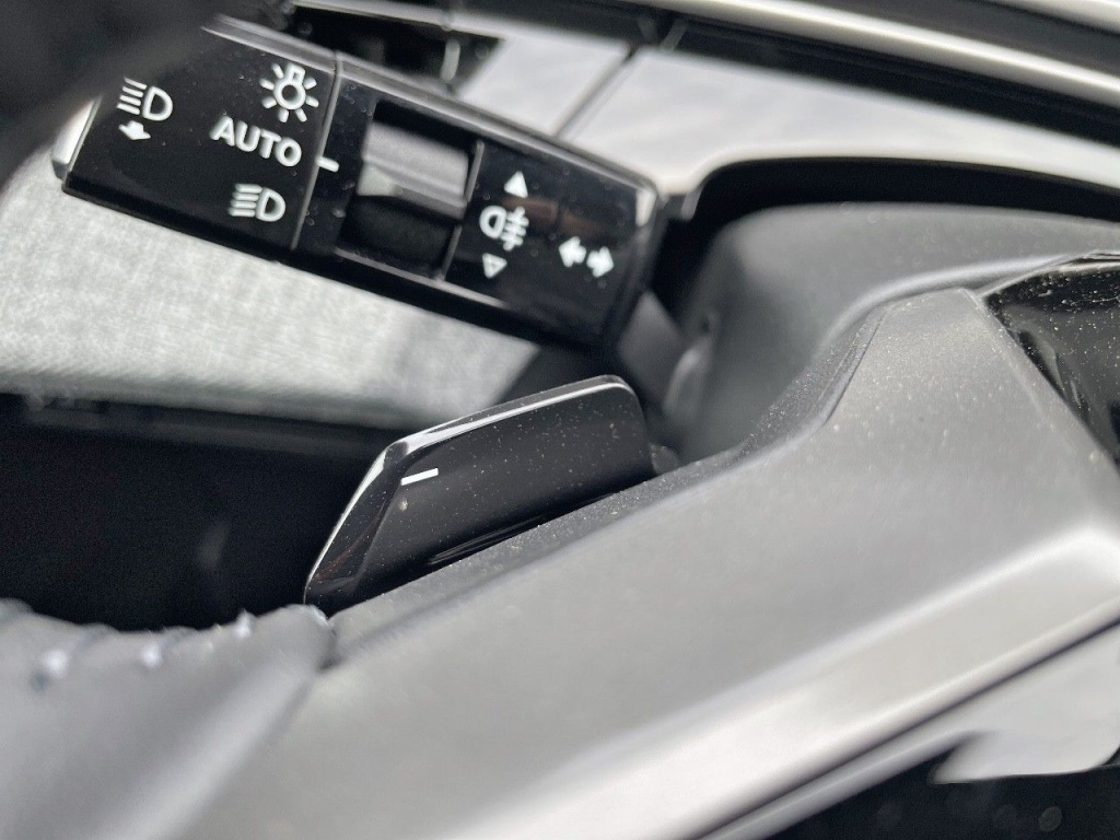 PEUGEOT 3008 HYBRID 136CH E-DCS6 ALLURE - ref: 2-765132 - Photo 15