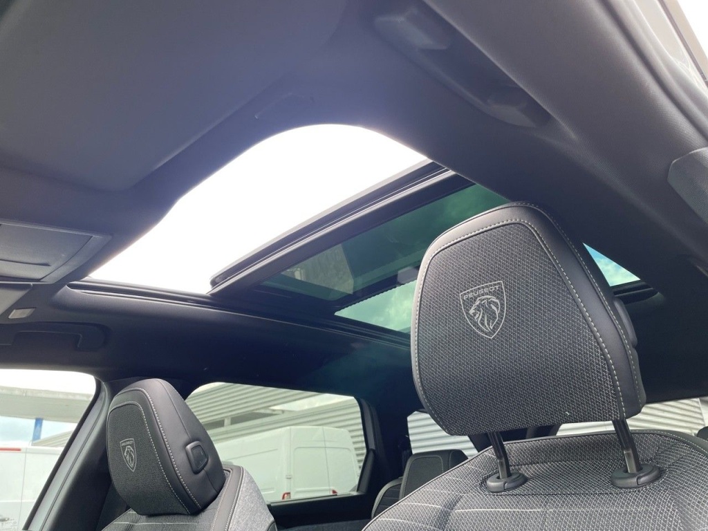 PEUGEOT 5008 1.2 HYBRID 145CH E-DCS6 GT - ref: 2-766221 - Photo 11