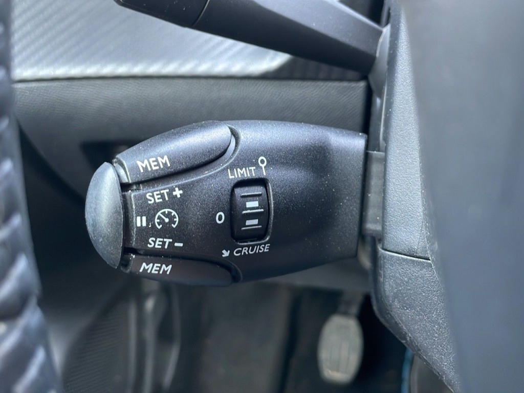 PEUGEOT 208 1.2 PURETECH 100CH ACTIVE - ref: 2-766228 - Photo 13