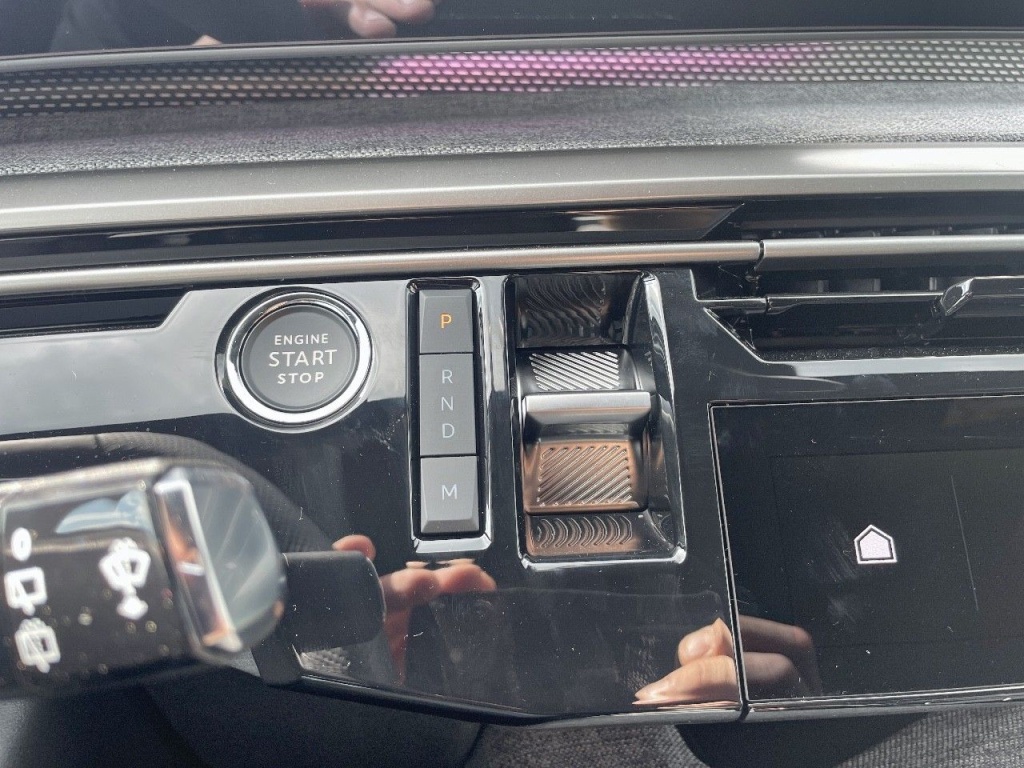 PEUGEOT 5008 1.2 HYBRID 145CH E-DCS6 GT - ref: 2-766276 - Photo 6