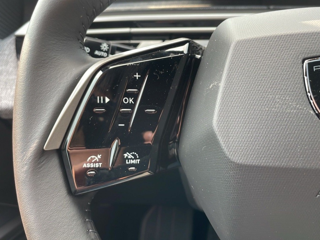 PEUGEOT 3008 HYBRID 136CH E-DCS6 ALLURE - ref: 2-766280 - Photo 13