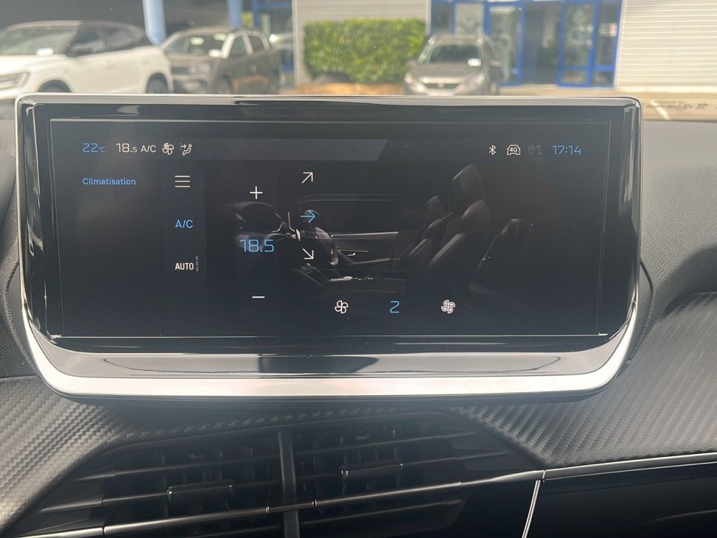 PEUGEOT 2008 1.2 PURETECH 100CH S&S ALLURE - ref: 2-768686 - Photo 19