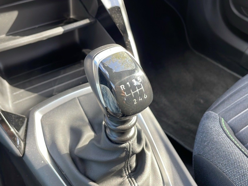 PEUGEOT 2008 1.2 PURETECH 100CH S&S ACTIVE - ref: 2-768690 - Photo 6