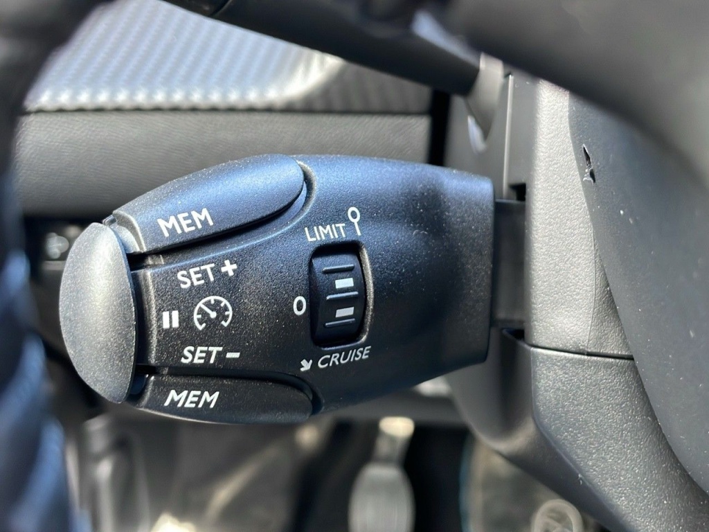 PEUGEOT 2008 1.2 PURETECH 100CH S&S STYLE - ref: 2-768812 - Photo 13