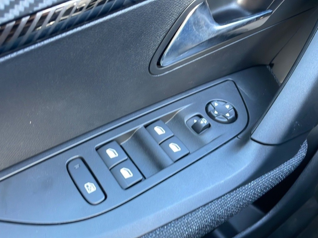 PEUGEOT 2008 1.2 PURETECH 100CH S&S STYLE - ref: 2-768812 - Photo 16
