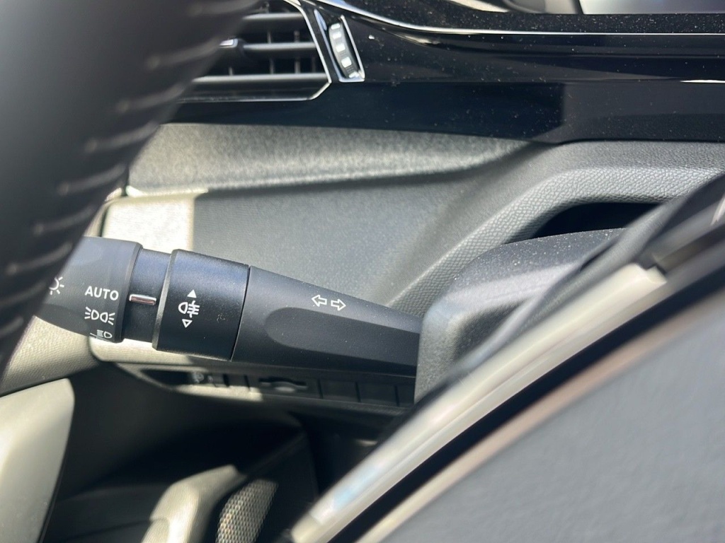 PEUGEOT 308 1.2 HYBRID 136CH E-DCS6 ALLURE - ref: 2-768815 - Photo 10