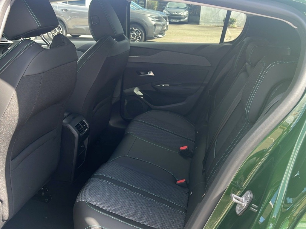 PEUGEOT 308 1.2 HYBRID 136CH E-DCS6 ALLURE - ref: 2-768815 - Photo 8