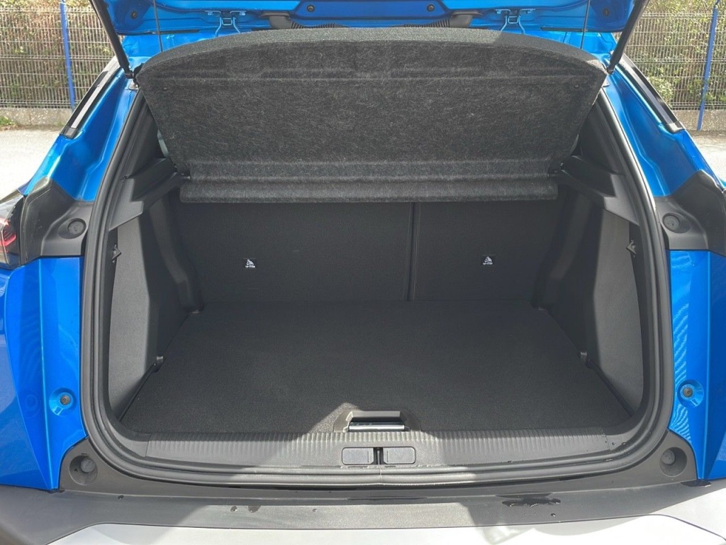 PEUGEOT 2008 1.2 PURETECH 100CH S&S ALLURE - ref: 2-768932 - Photo 2