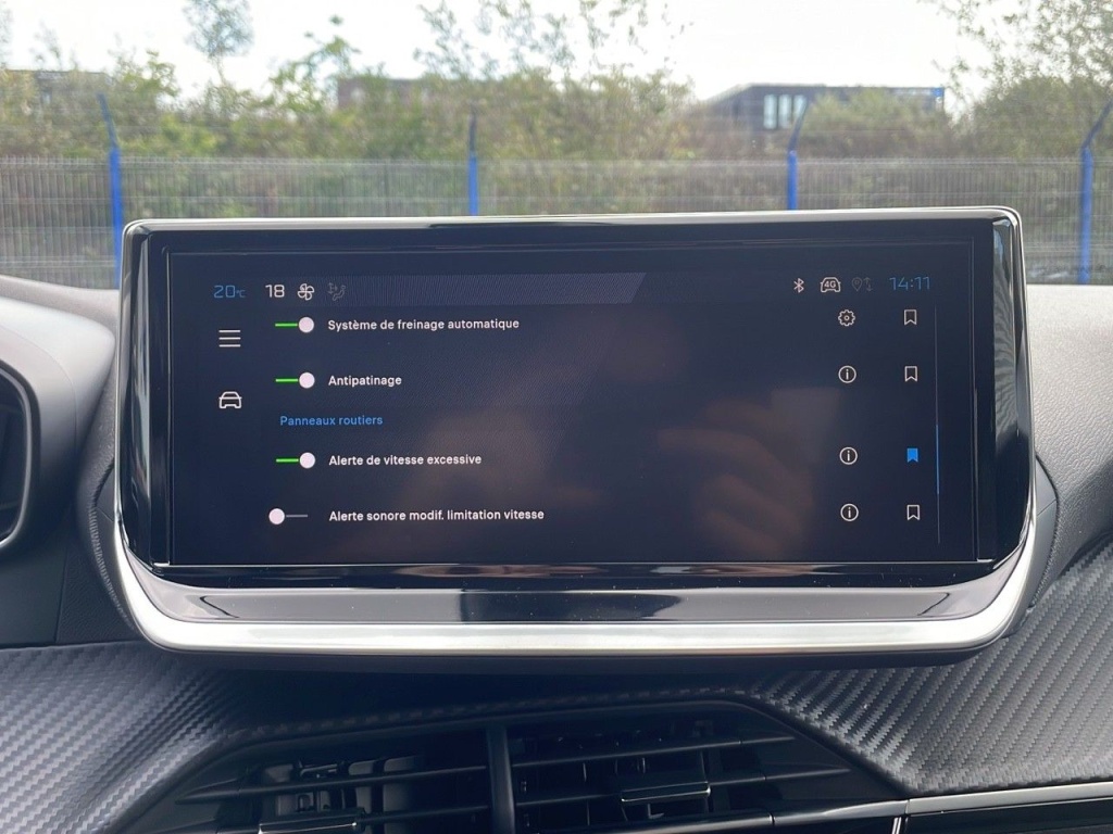 PEUGEOT 2008 1.2 PURETECH 100CH S&S ALLURE - ref: 2-768932 - Photo 20