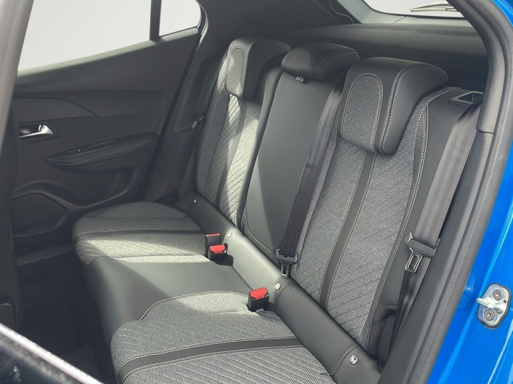 PEUGEOT 2008 1.2 PURETECH 100CH S&S ALLURE - ref: 2-768932 - Photo 8