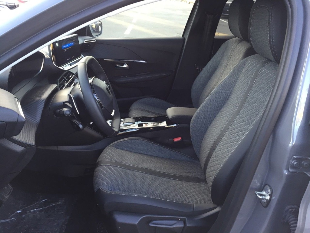 PEUGEOT 208 1.2 HYBRID 100CH E-DCS6 ALLURE - ref: 2-769069 - Photo 3