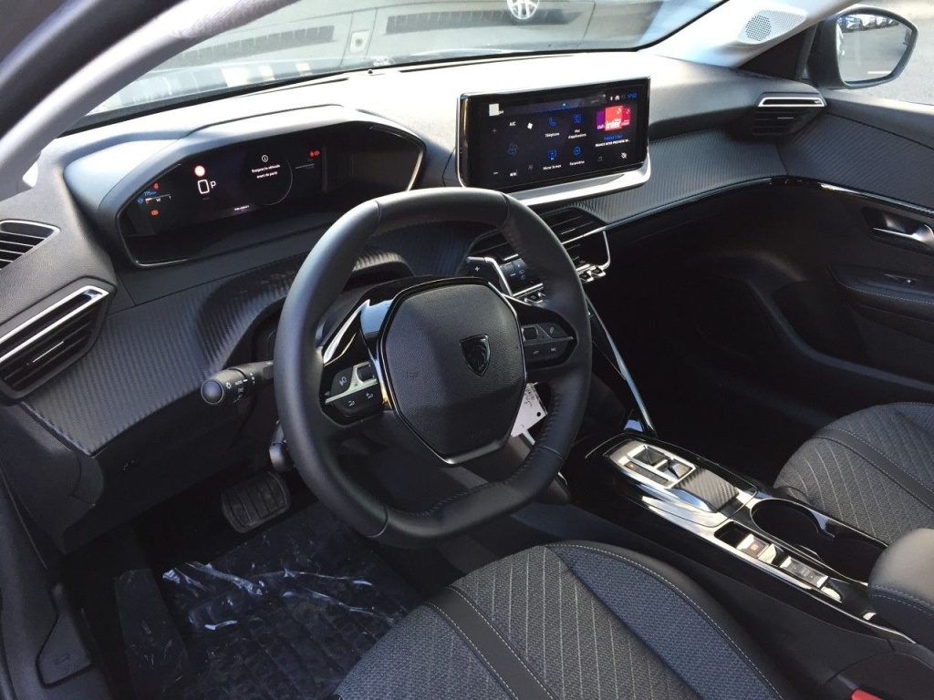 PEUGEOT 208 1.2 HYBRID 100CH E-DCS6 ALLURE - ref: 2-769069 - Photo 4