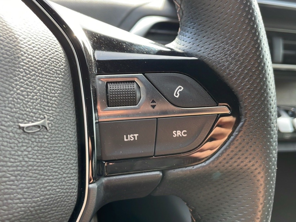 PEUGEOT 3008 1.2 PURETECH 130CH GT - ref: 2-771519 - Photo 18