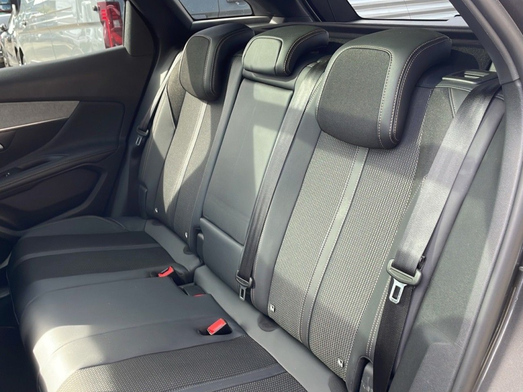PEUGEOT 3008 1.2 PURETECH 130CH GT - ref: 2-771519 - Photo 8