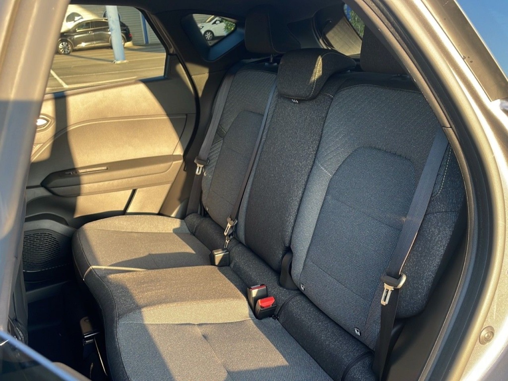 RENAULT Captur 1.6 E-TECH FULL HYBRID 145CH TECHNO - ref: 2-775361 - Photo 8