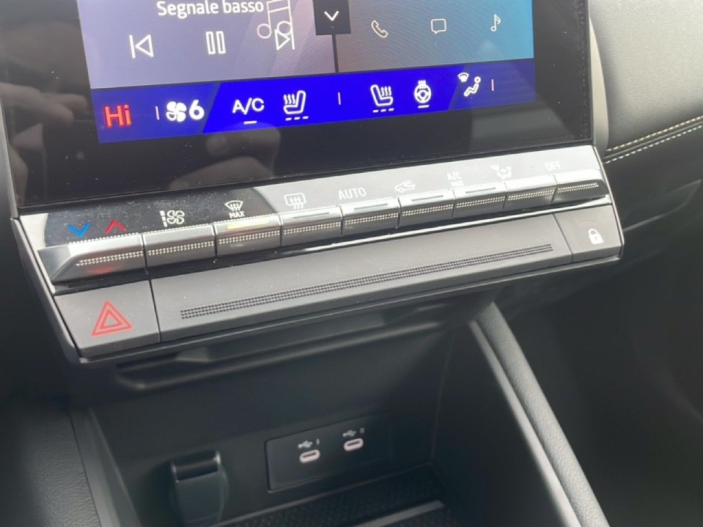 RENAULT Symbioz 1.6 E-TECH F.HYBRID 145CH ICONIC - ref: 2-780404 - Photo 17