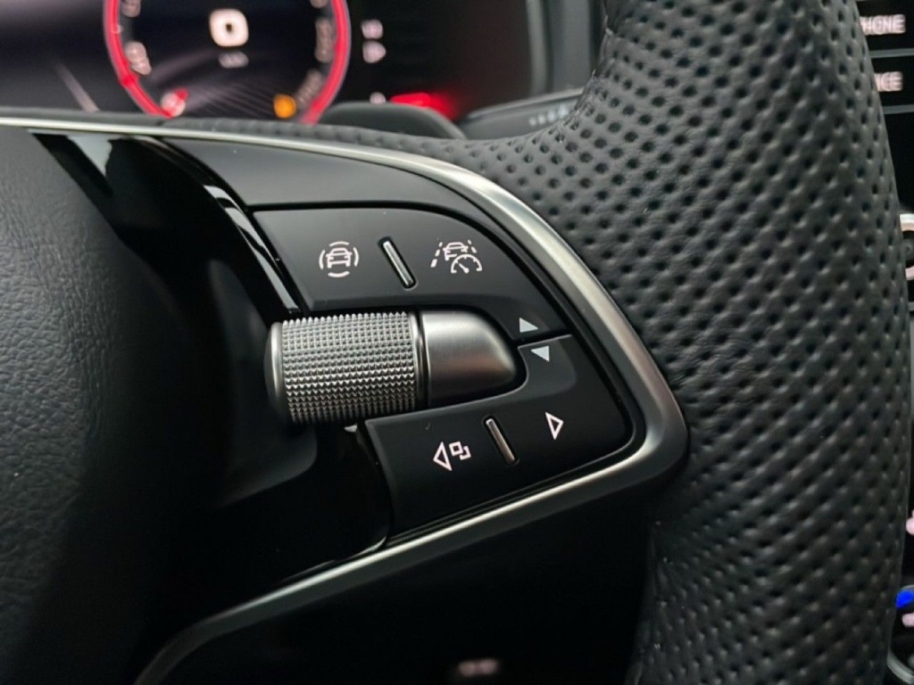 SKODA Karoq 1.5 TSI 150CH DSG7 SPORTLINE - ref: 2-788313 - Photo 17