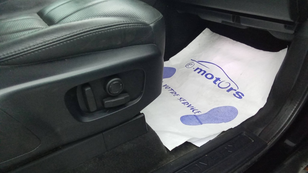 LAND ROVER Discovery SE SD4 D240 SE 7 PLACES +CUIR +TOIT - ref: 5-1263929 - Photo 17