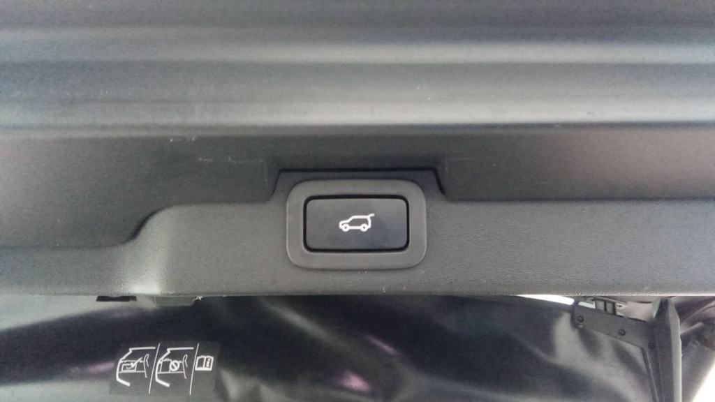 LAND ROVER Discovery SE SD4 D240 SE 7 PLACES +CUIR +TOIT - ref: 5-1263929 - Photo 18