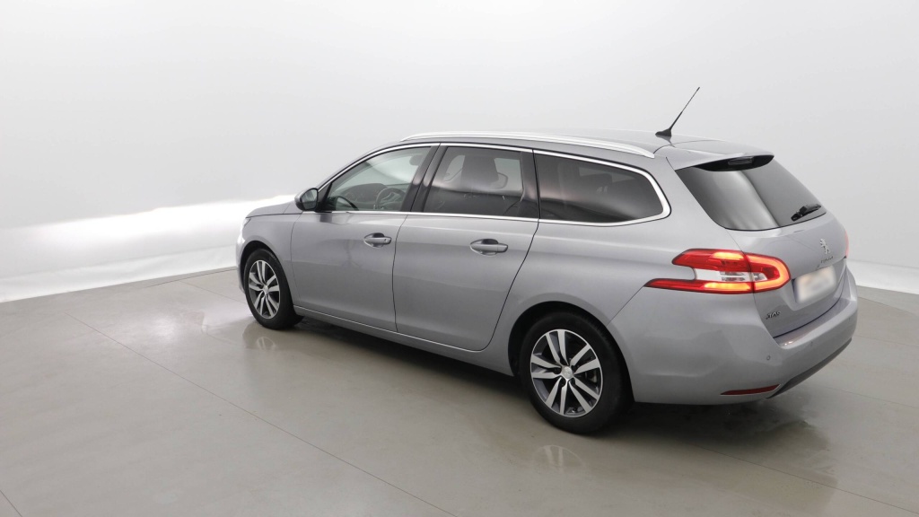 PEUGEOT 308 SW Allure PURETECH 130 EAT8 ALLURE - ref: 5-1313910 - Photo 4