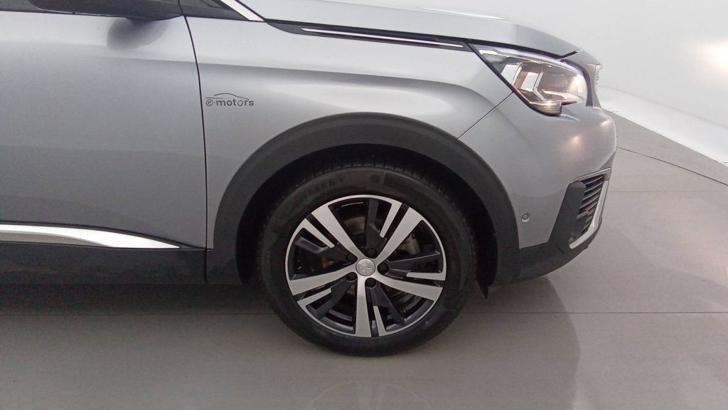 PEUGEOT 5008 Allure PURETECH 130CH S&S EAT8 - ALLURE - ref: 5-1316287 - Photo 11