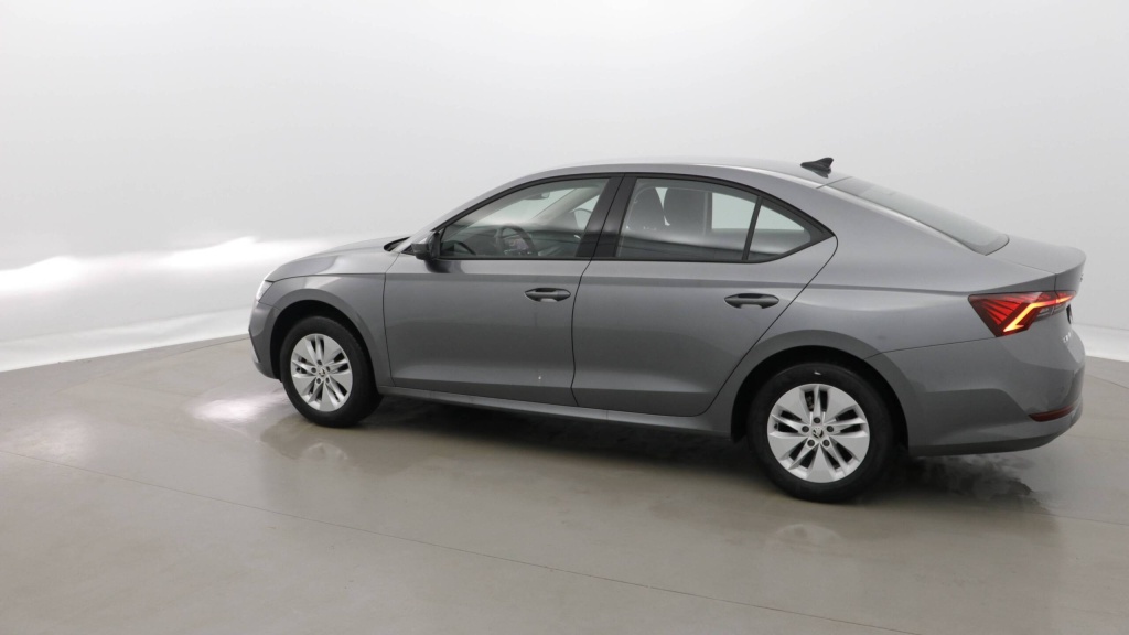 SKODA Octavia Ambition 1.0 TSI MHEV E-TEC 110 DSG7 AMBITION +GPS +CAMERA - ref: 5-1319478 - Photo 3