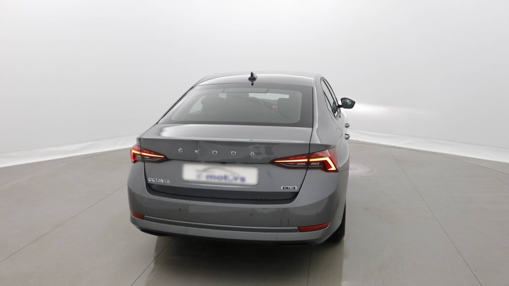 SKODA Octavia Ambition 1.0 TSI MHEV E-TEC 110 DSG7 AMBITION +GPS +CAMERA - ref: 5-1319478 - Photo 5