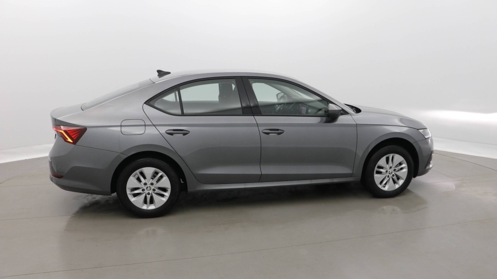 SKODA Octavia Ambition 1.0 TSI MHEV E-TEC 110 DSG7 AMBITION +GPS +CAMERA - ref: 5-1319478 - Photo 7