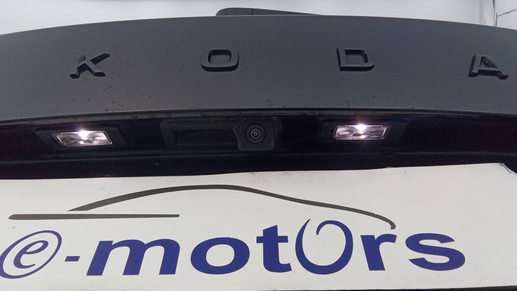 SKODA Octavia Combi Sportline 2.0 TDI 116 DSG7 SPORTLINE + ATTELAGE - ref: 5-1330763 - Photo 12