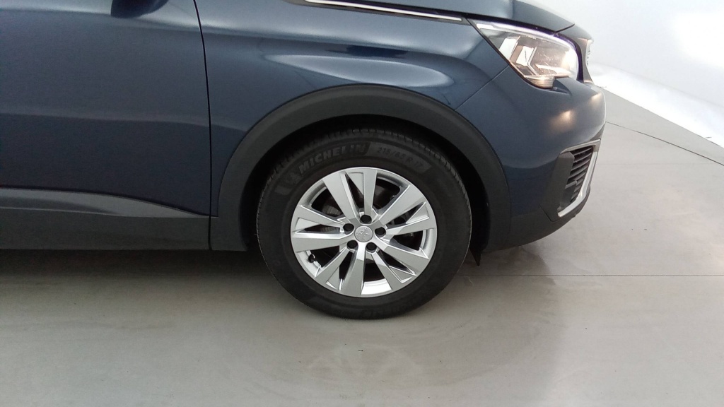 PEUGEOT 5008 Active PURETECH 130 EAT8 ACTIVE +PDC AV - ref: 5-1345319 - Photo 11
