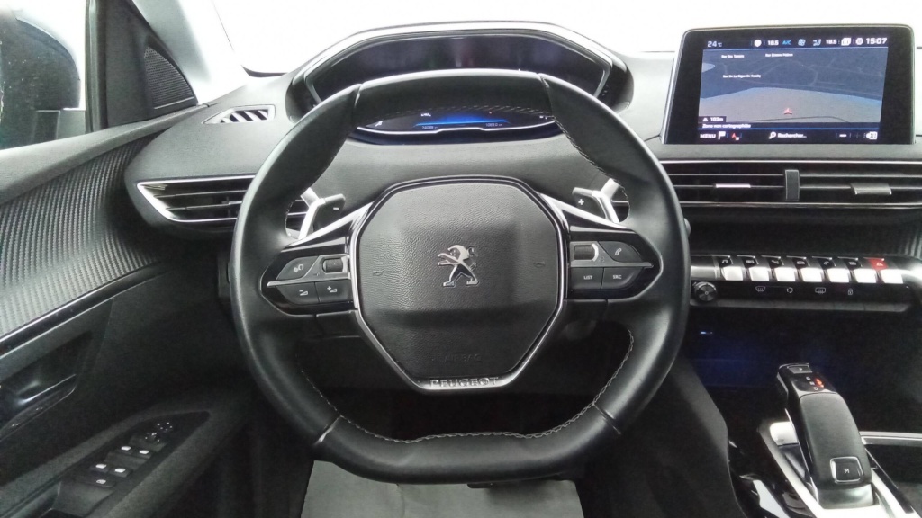 PEUGEOT 5008 Active PURETECH 130 EAT8 ACTIVE +PDC AV - ref: 5-1345319 - Photo 12